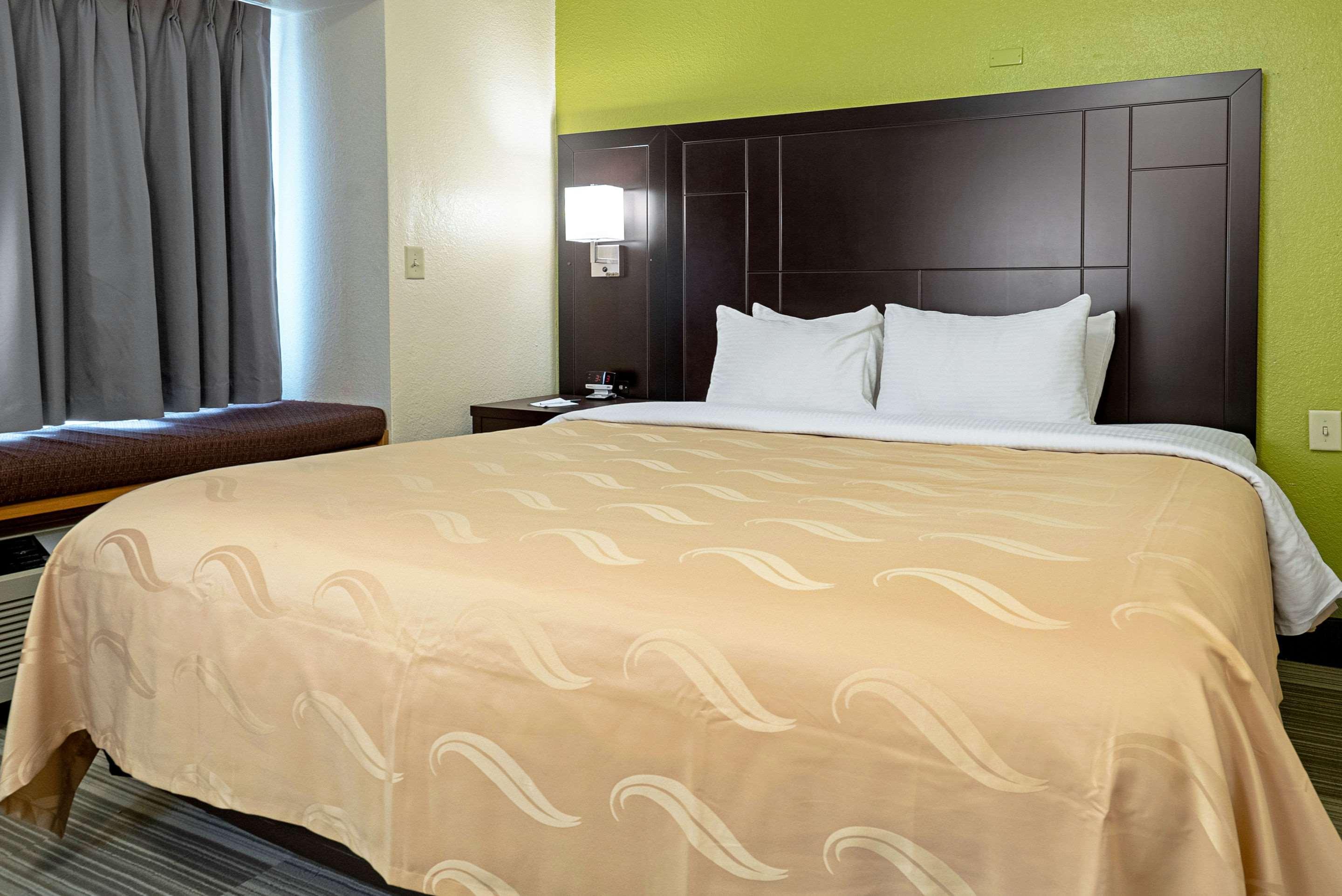 Quality Inn & Suites Robbinsville Exterior foto