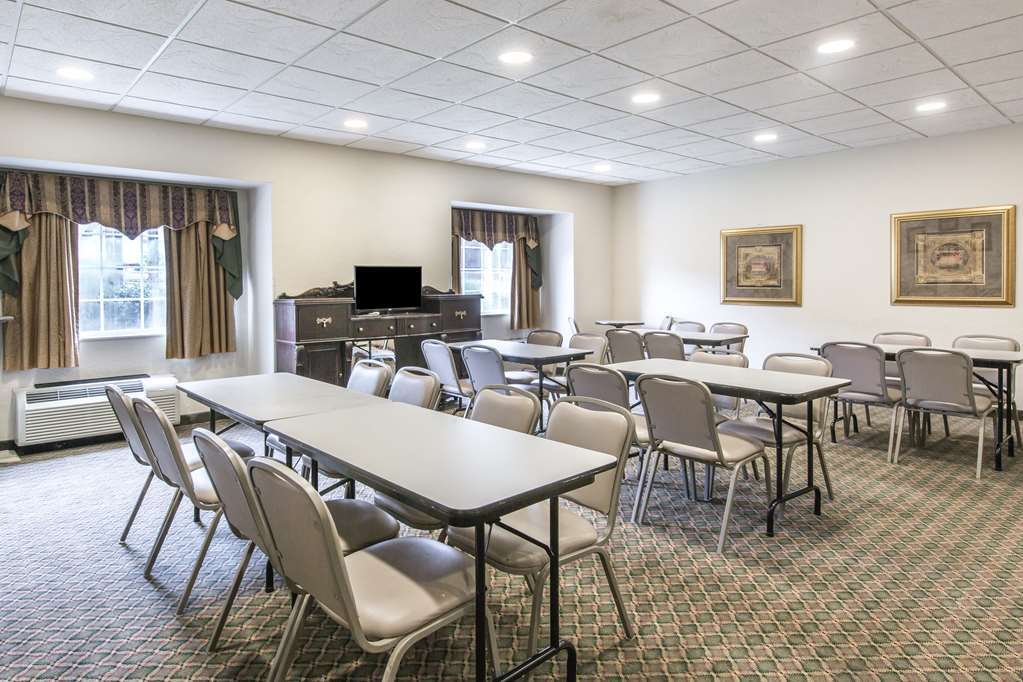 Quality Inn & Suites Robbinsville Facilidades foto